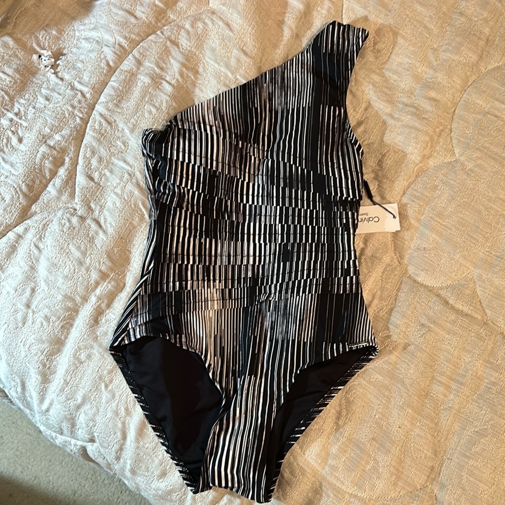 Calvin Klein swim suit size 4 NWT